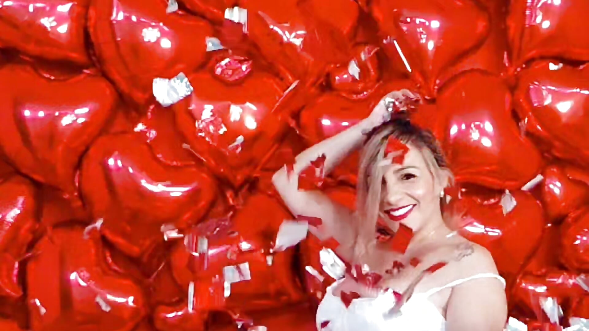 Happy 😁💋❤️ - video oleh model kamera angel_vibes_