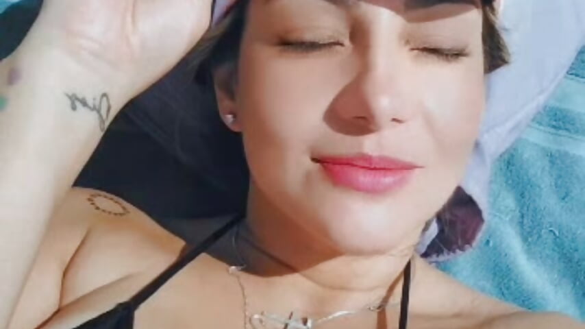 i loveit beach! - video oleh model kamera angel_vibes_