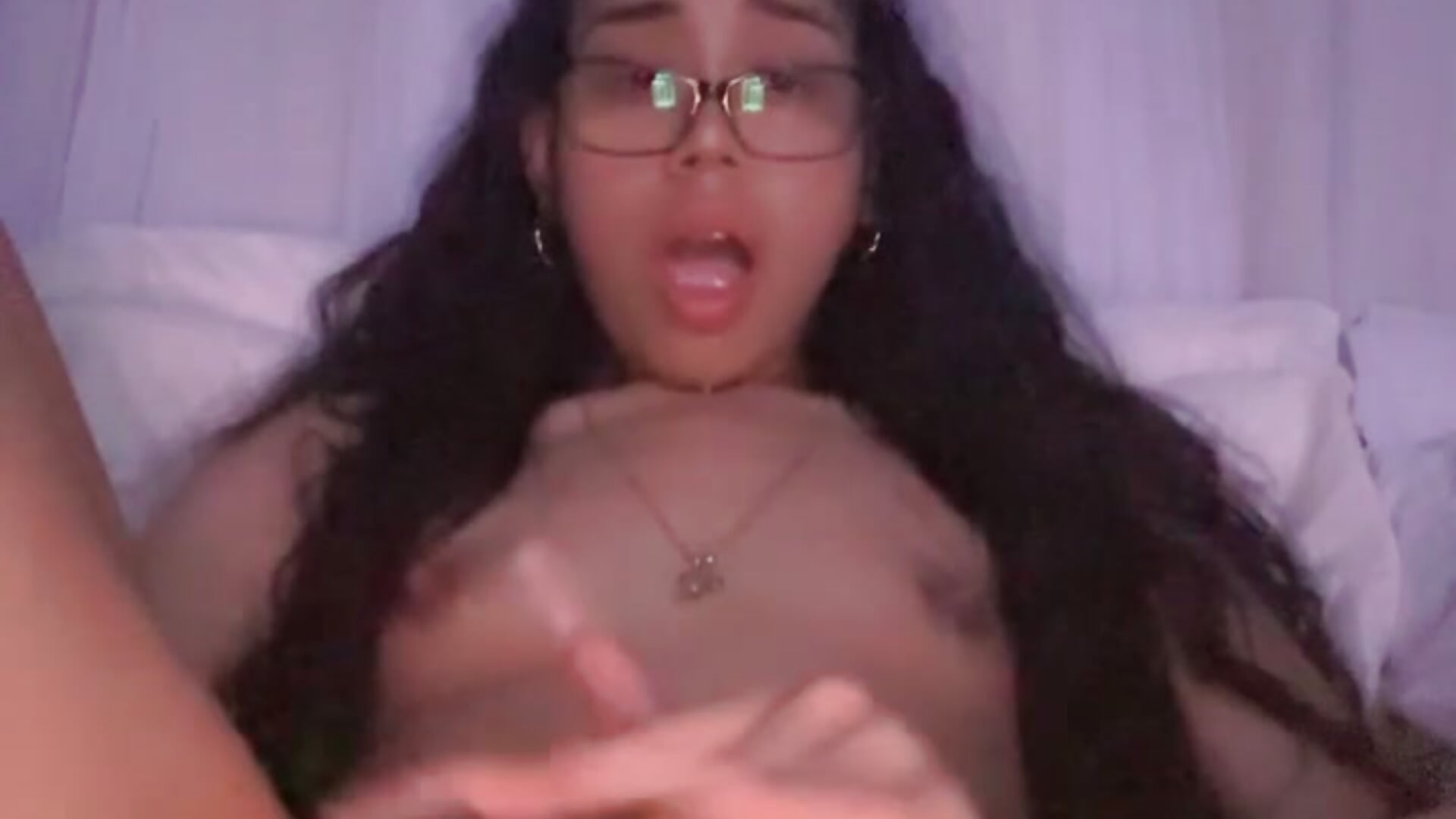 I woke up horny asfuck 😈💦 - vidéo du modèle de showcams badbaby187