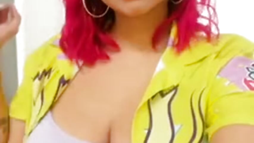 trim,6D97A567-DBCB-4CF9-95B3-53C4835D9365 - video by Barenka cam model