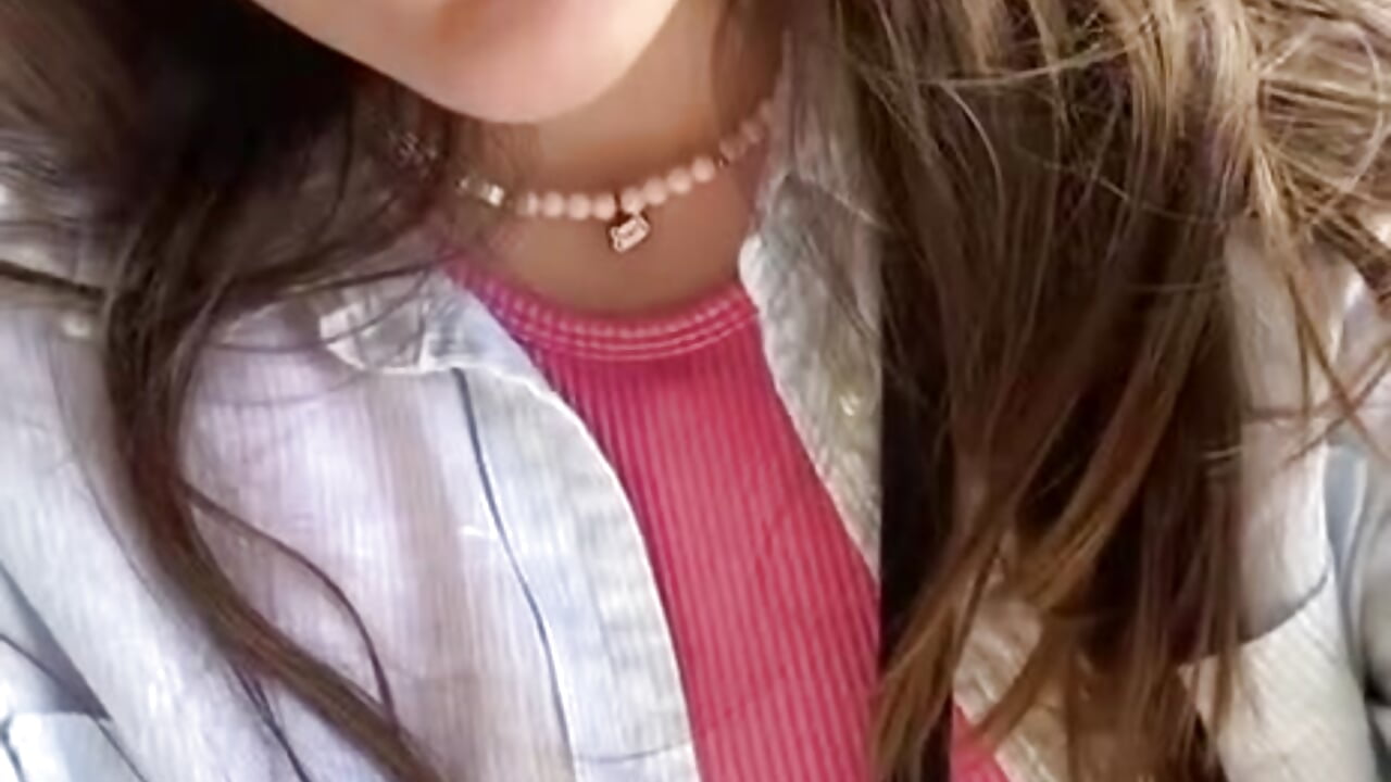 chill day 💖 - video by EmmyCharmm cam model