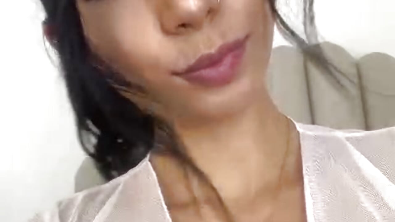 Your Fav Brunette 🥰 - video by samantha_x_s cam model