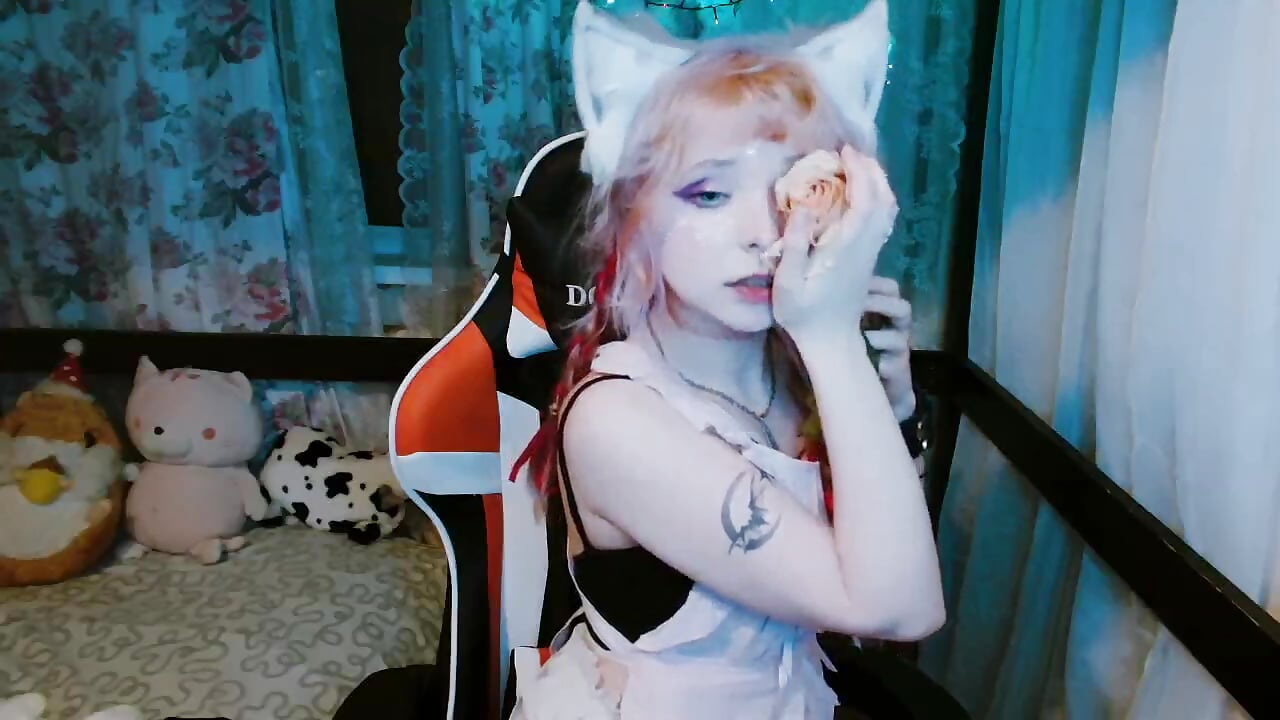 tattoo showoff - video by Usagi_Blush_ cam model