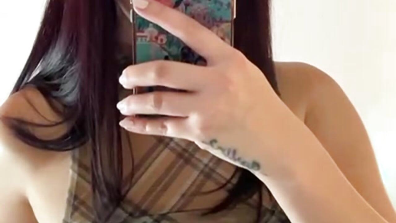 Do you want to play with my pretty breasts? 🍒   – video af PawgGirl18 cam-model