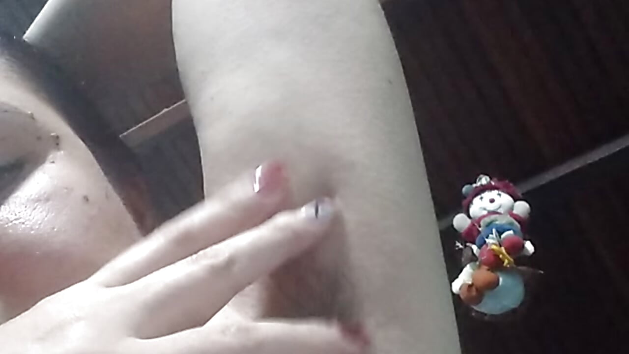 a tour of my hairy and sexy body - video by isabella_goddess2023 cam model