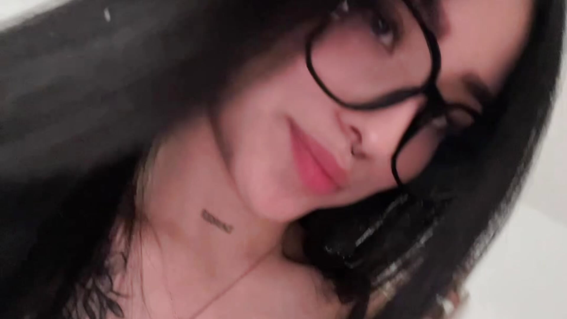 e6e348c0a3fb47469e0ba11c9d456028 - video by ananya_sex1 cam model