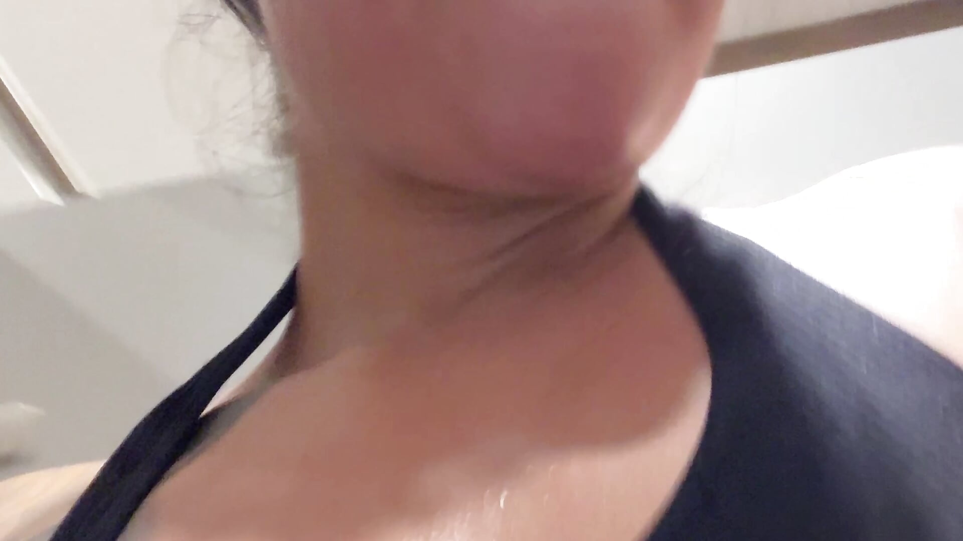 Uff, look at that sweaty little ass.