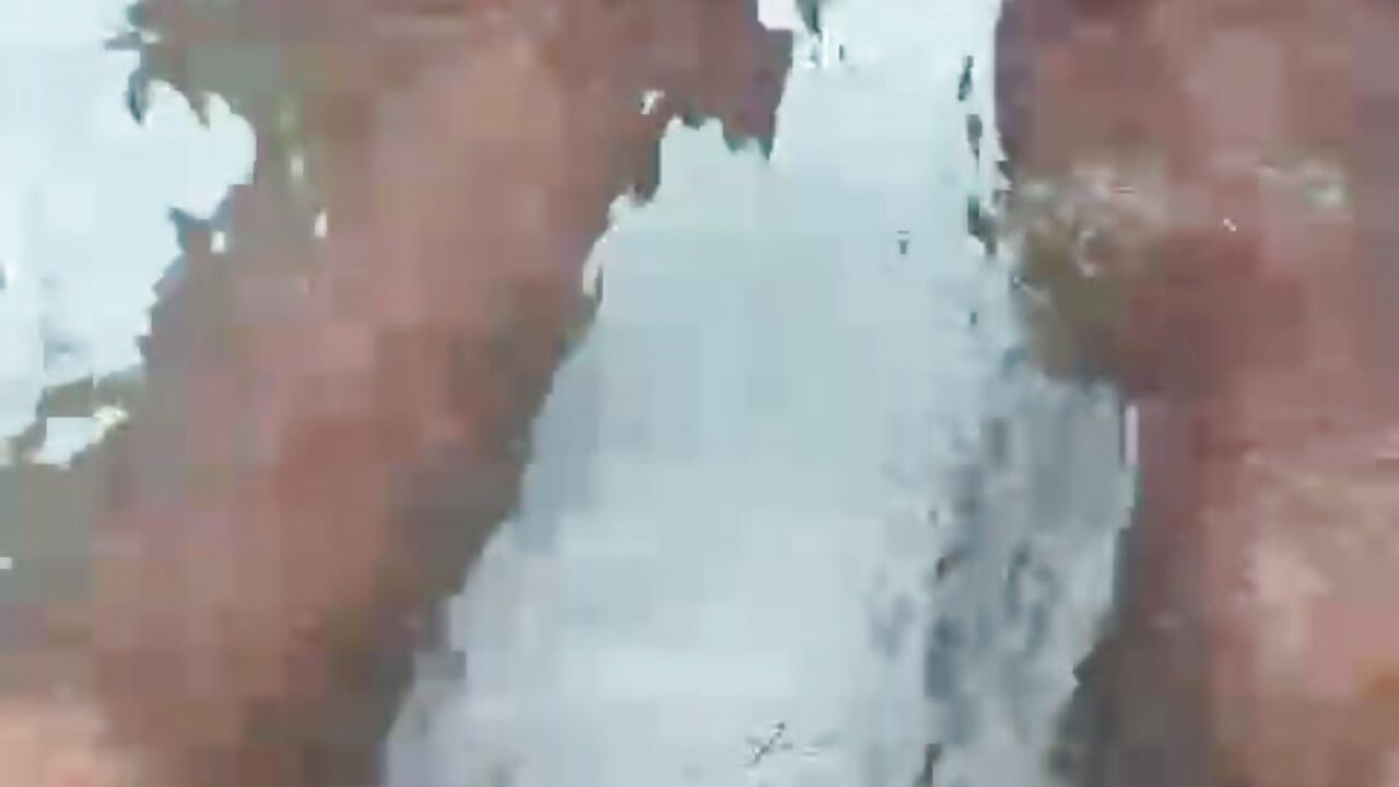 Suck my sexy feets 😋 - video by kiana_cream cam model