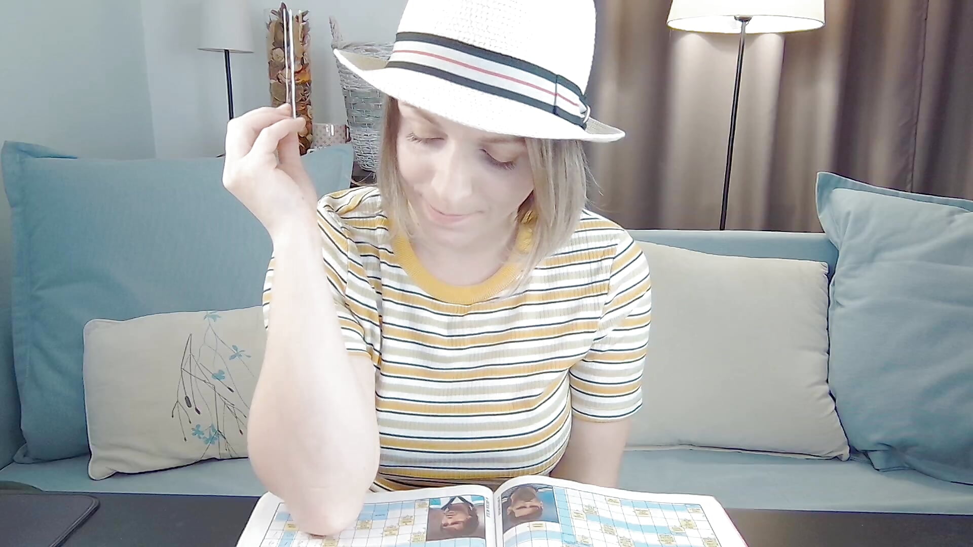 v3tapps_2022-03-09 21-32-47 - video by SweetEye cam model