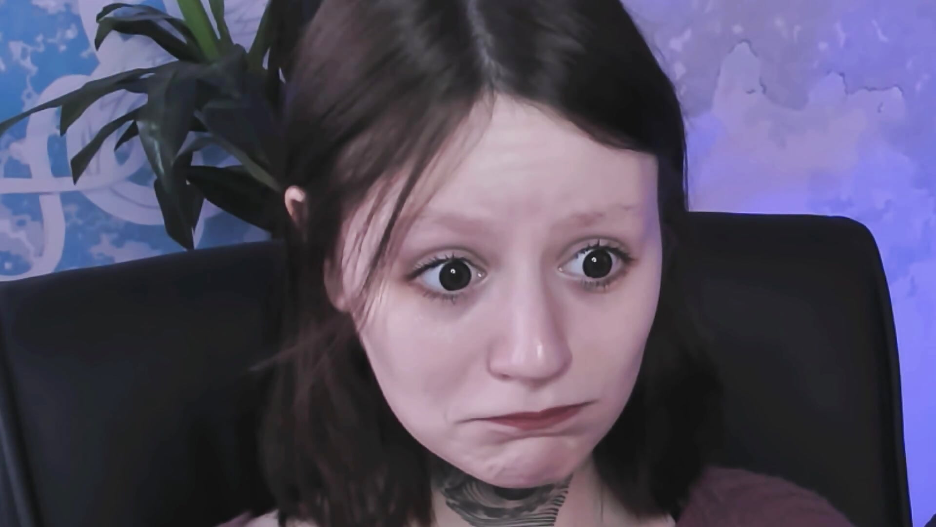 - What bad thing have I done to you??? - video by VeliraBraitberg cam model