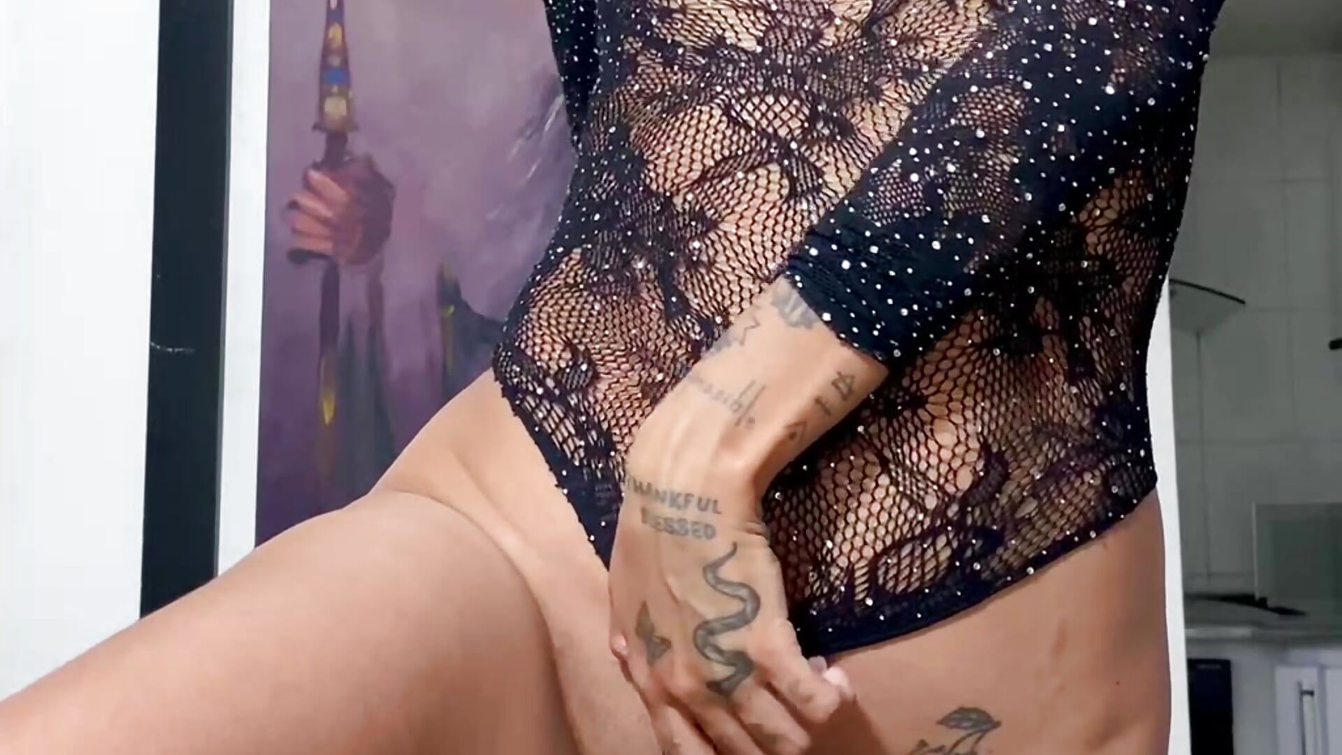 The food is always served at the table - video by LiaVelez cam model