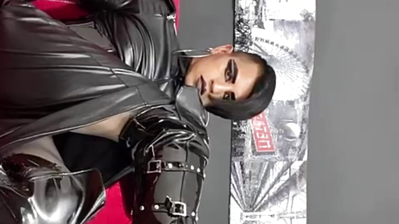 WhatsApp Video 2023-03-21 at 2,20,05 PM - відео від вебкаммоделі Mistress_dominick