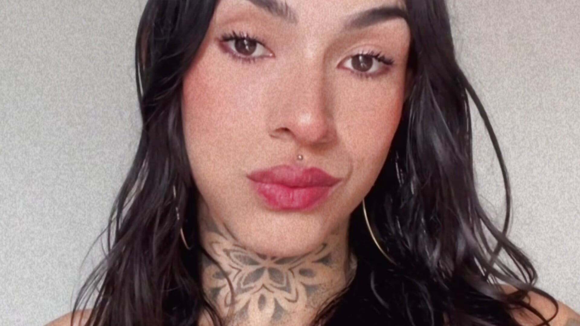 💓 - video by Camila_Coxx cam model