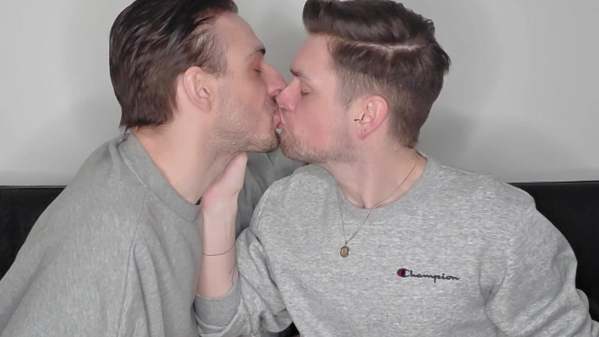 TRAILER - Could Goon on them lips for fucking DAYSSS - Video von twotwinkhusbandss Cam-Model