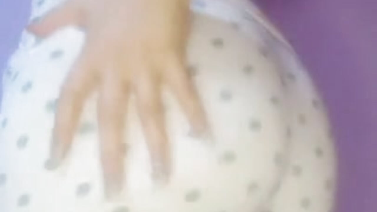Big ass horny. طيزي مربربة بدها نيك - video by Bombamom cam model