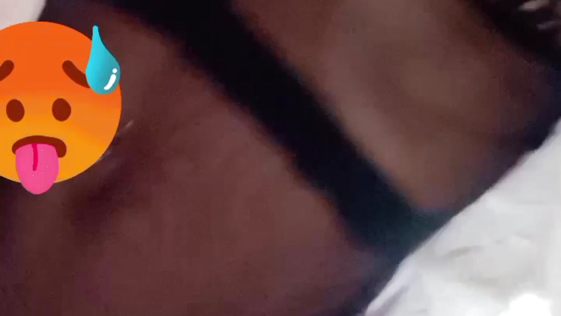 VID_47440613_230033_603 - video by ElisaBoyer cam model