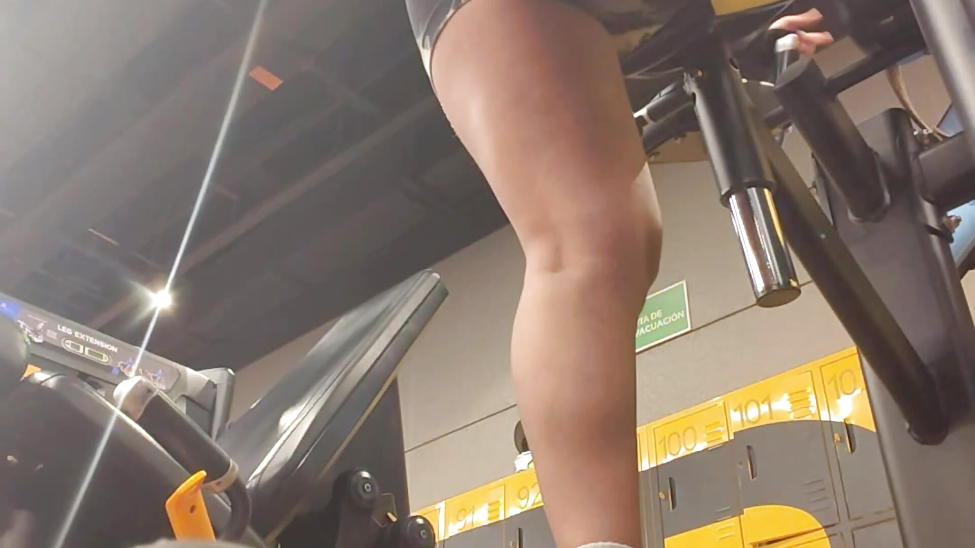 Love gym 🍑❤️‍🔥 – video od webkamerové modelky kyliejenner_hot