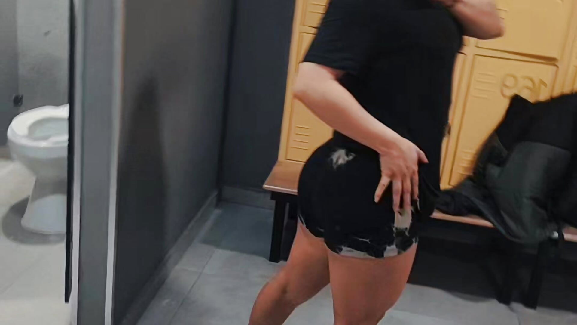 🍑💥 – video modela na kameri kyliejenner_hot