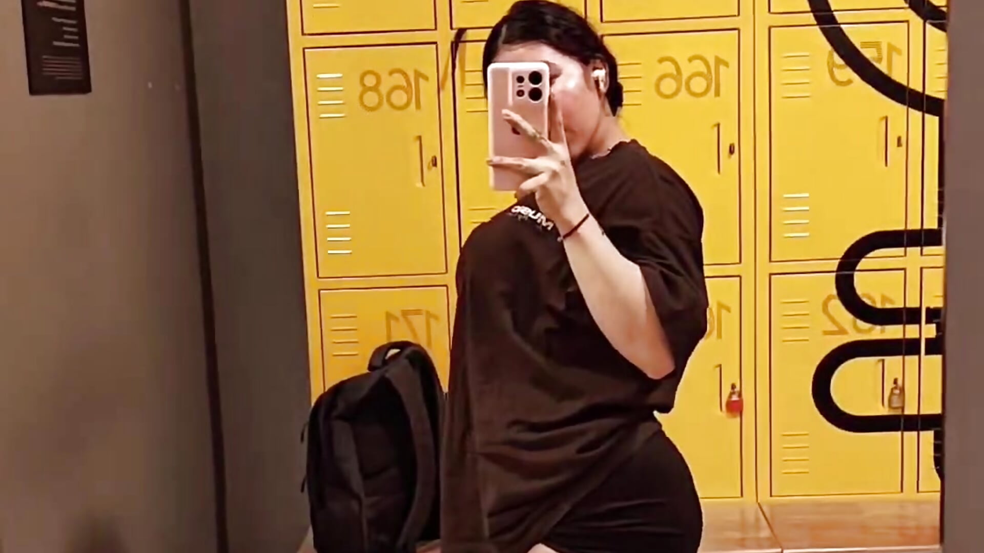 Gym ❤️‍🔥✨. - video van kyliejenner_hot cam-model