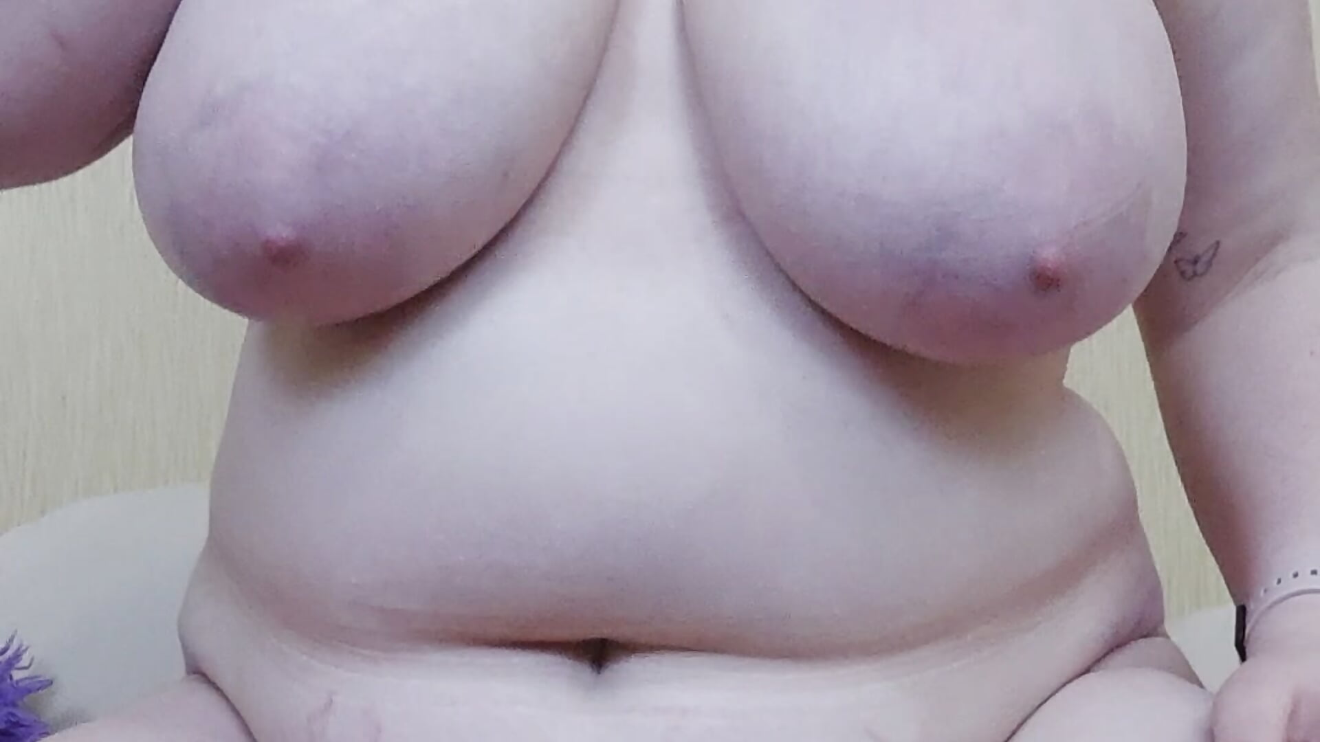 those who like a lot of spanking (face, ass, boobs) - video by JuliaKeln cam model