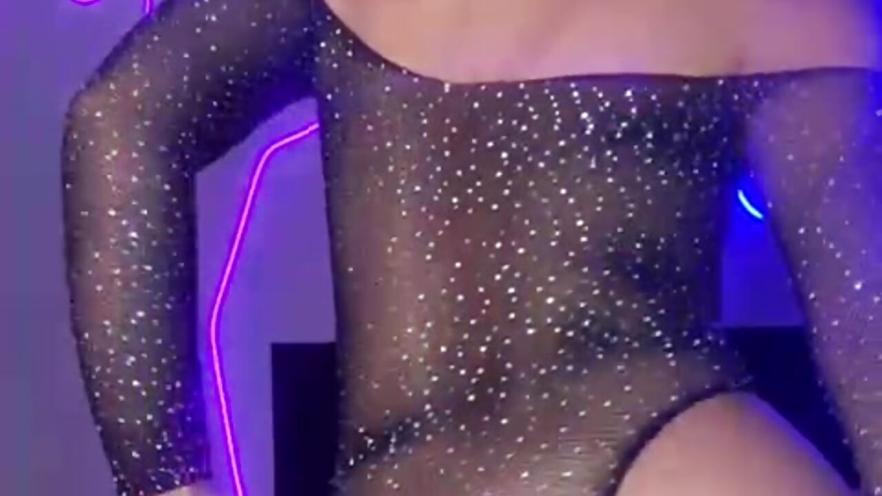 👄👄