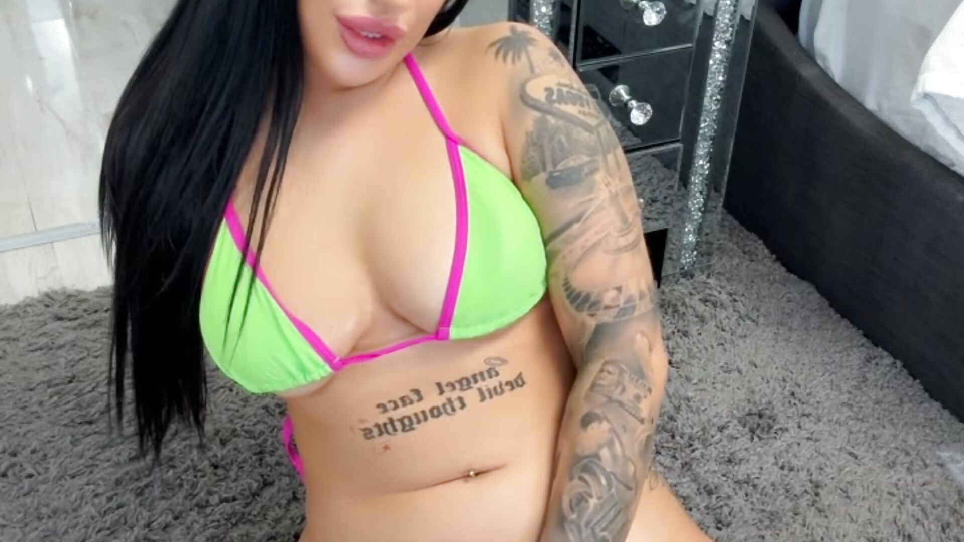 This is all u need to cum💦😈🤫 — filmik missnicolexxx, modela(-lki) na kamerkach