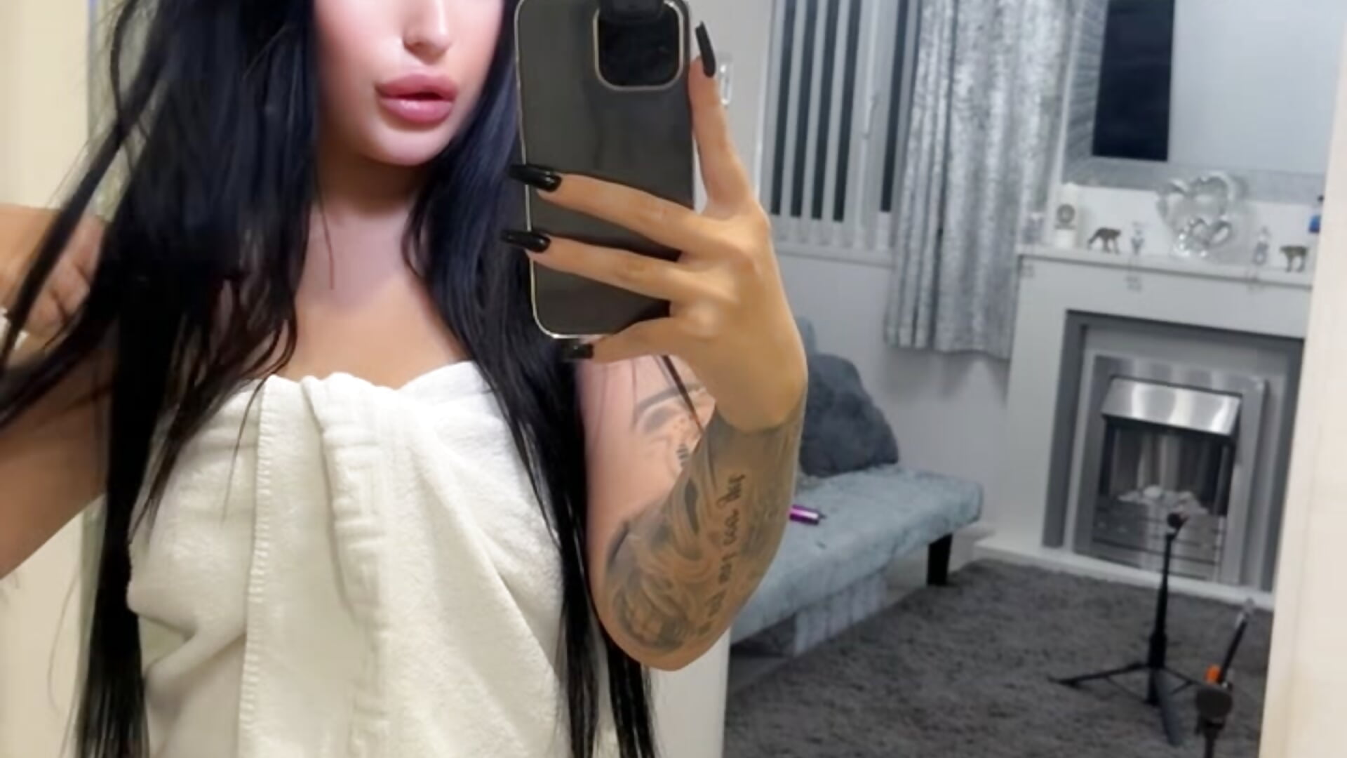 04BF17F2-90CE-4591-A7B0-5310181CFB6E – video af missnicolexxx cam-model