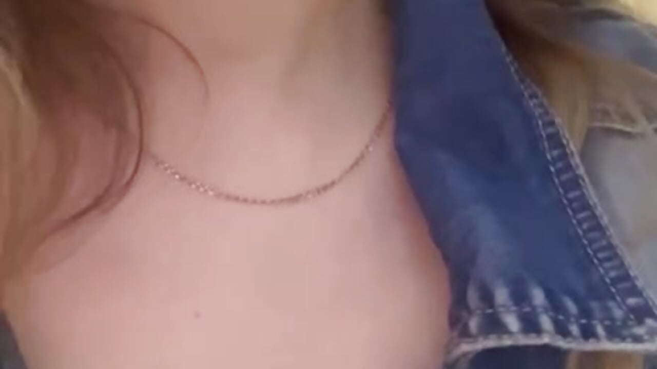 document_5217902591920319171 - video by fiona_cute_2 cam model