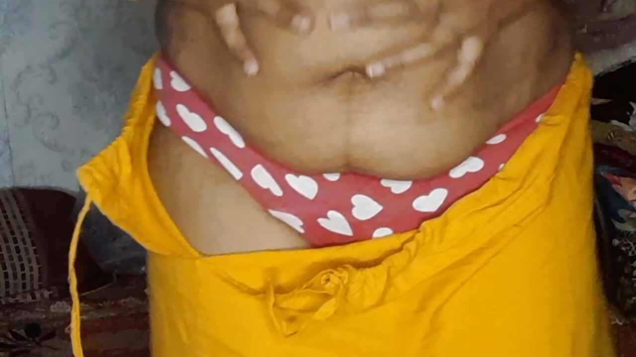 Tanu's open nude video