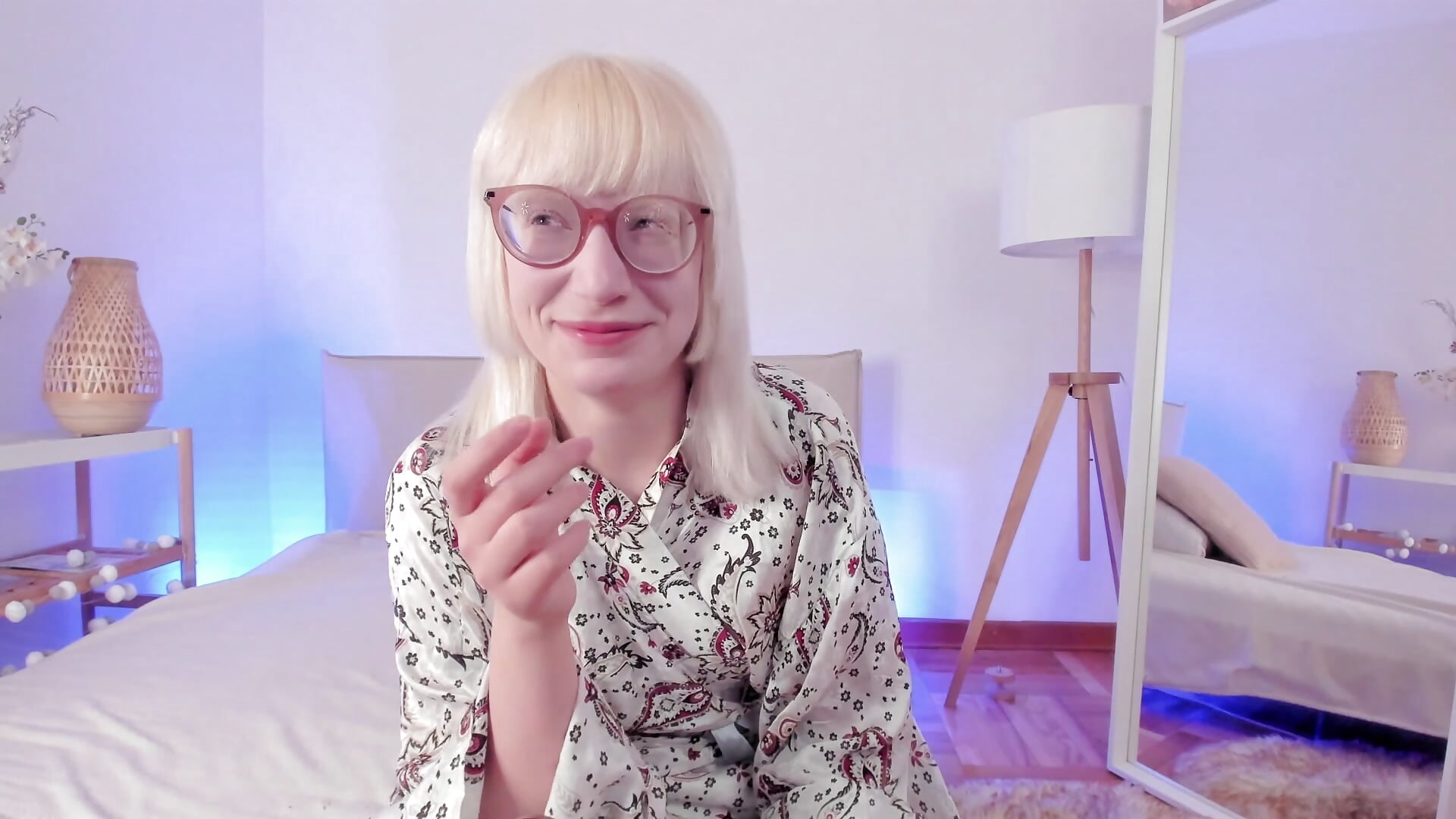 Konichiva GuyS! - video av White_spir1t