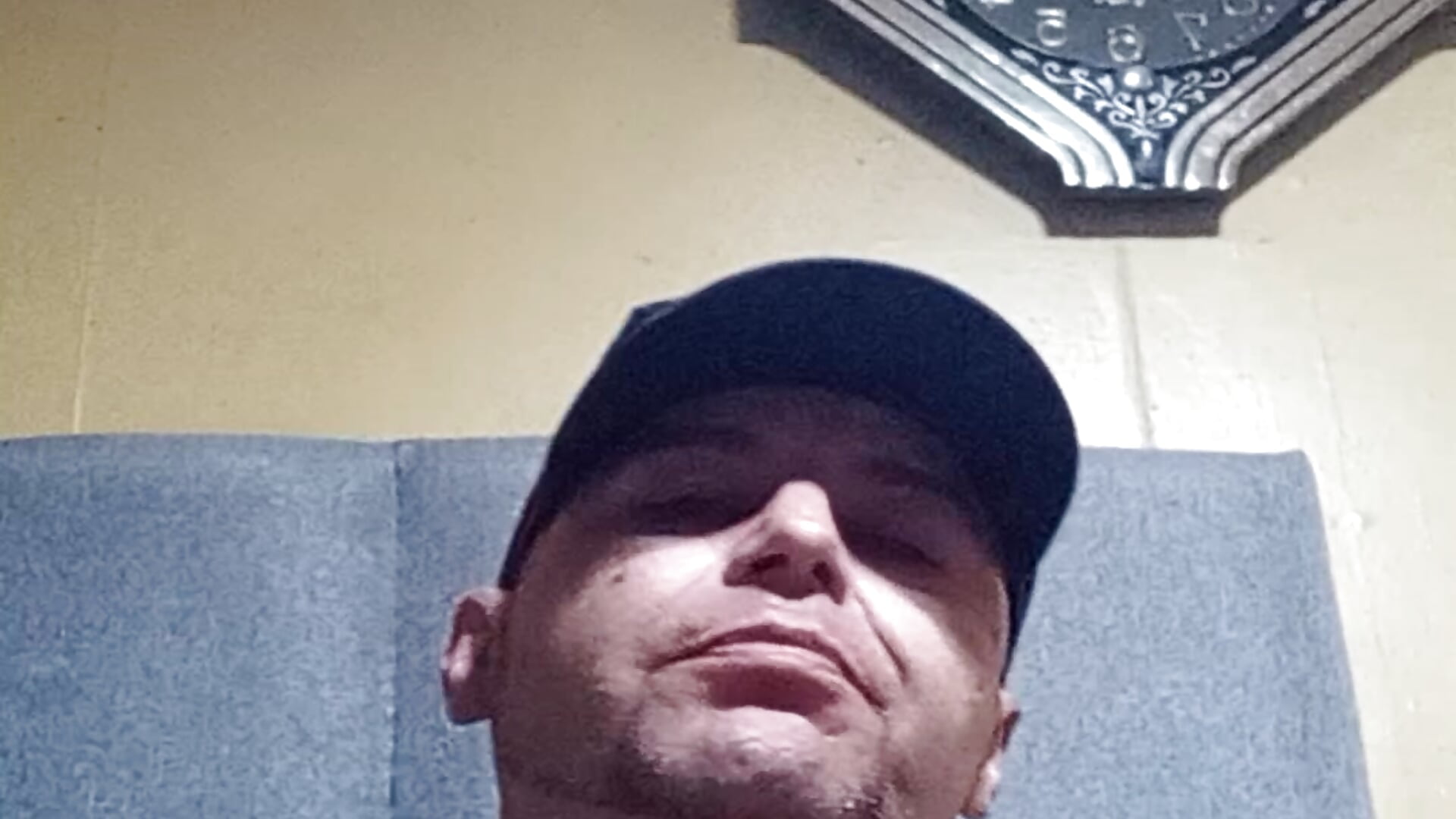 Acá solo y caliente 🔥 quiero que vengas - video by TrainedFinder5 cam model