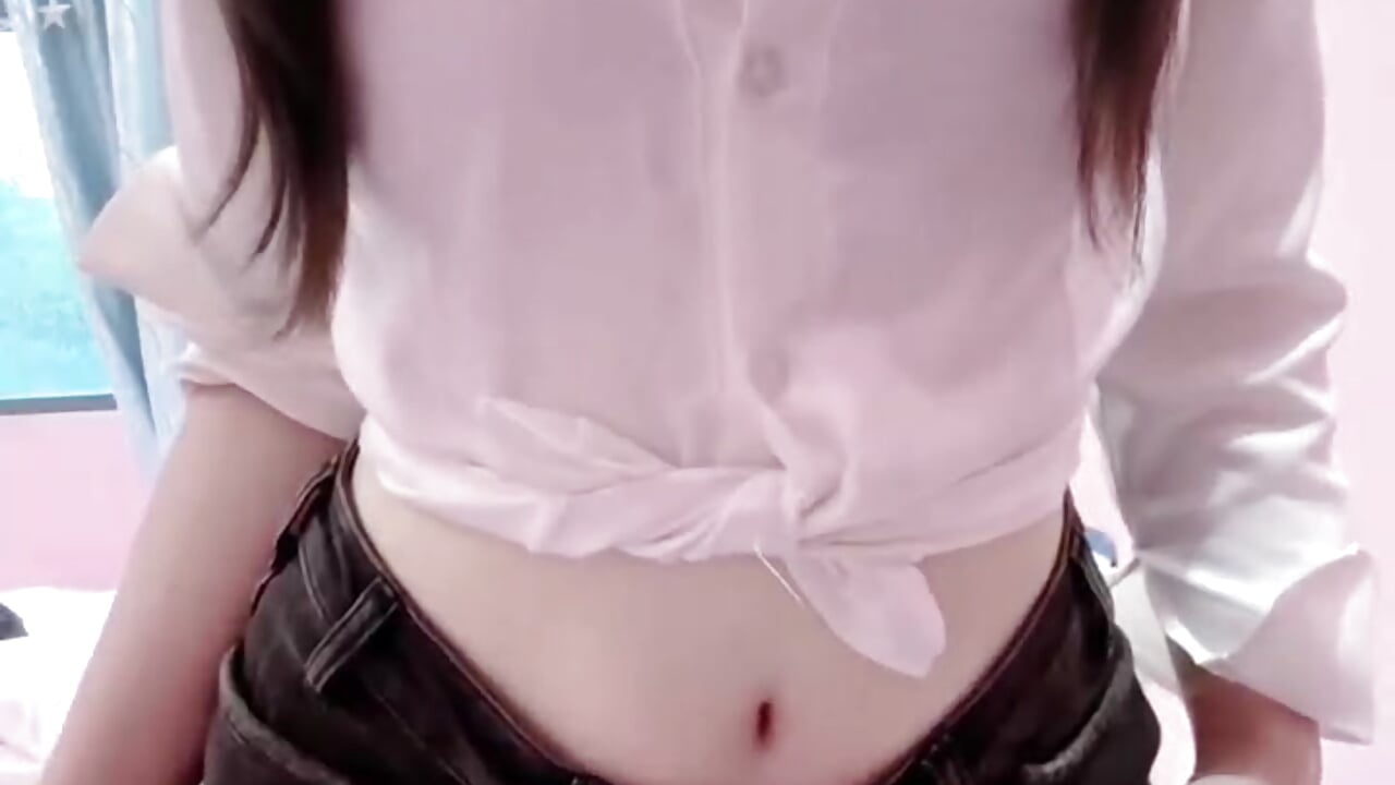 扭扭 - video by office-diodio cam model