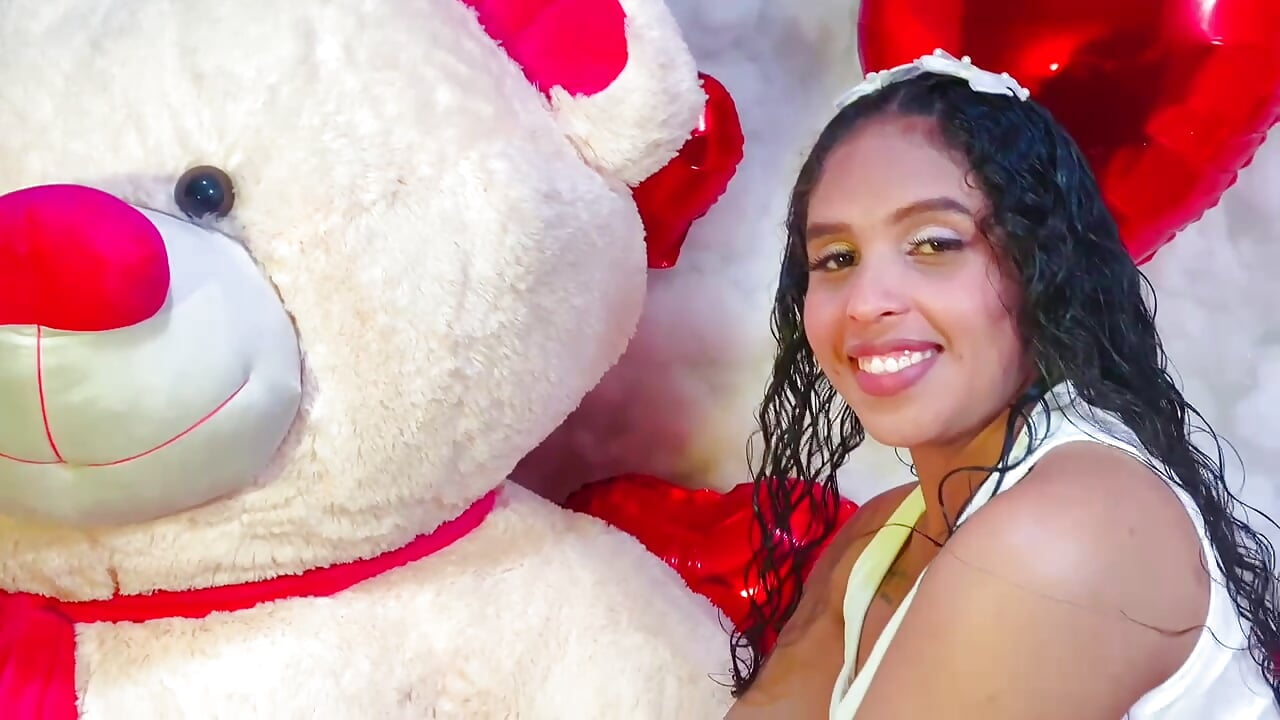 happy day🌹🍓 - video by AnalNaugthy cam model
