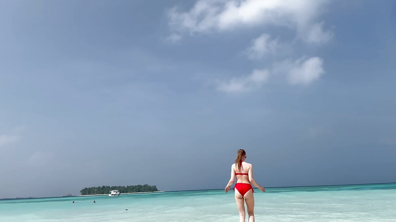 first day on Maldives - XXX video by freiiaflower