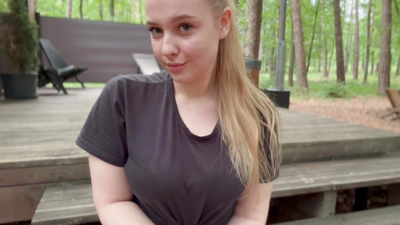 Beautifull blonde in the woods - Video von FreiaFlower Cam-Model