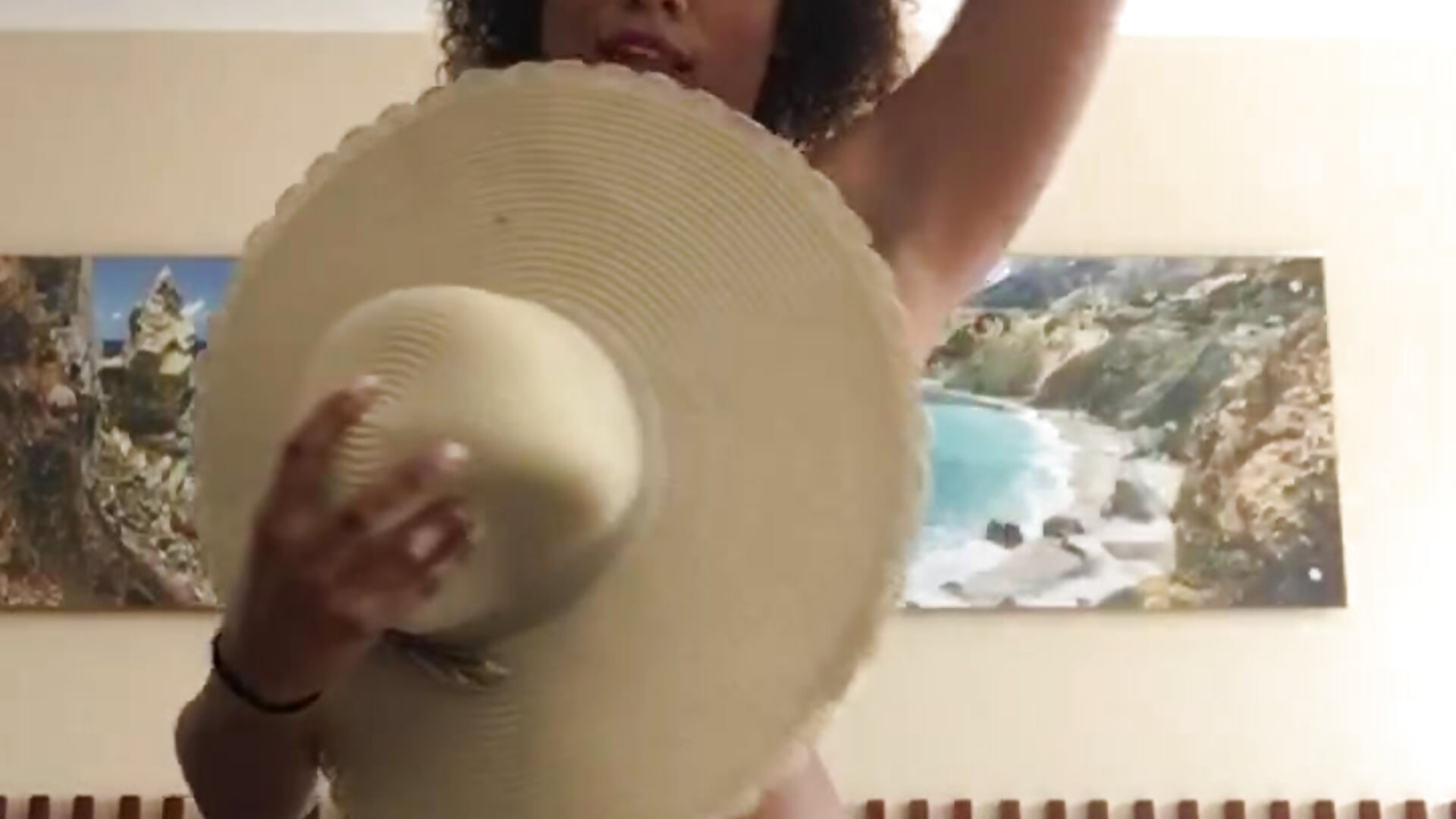 Dancing salsa - video by Kasandralopez cam model