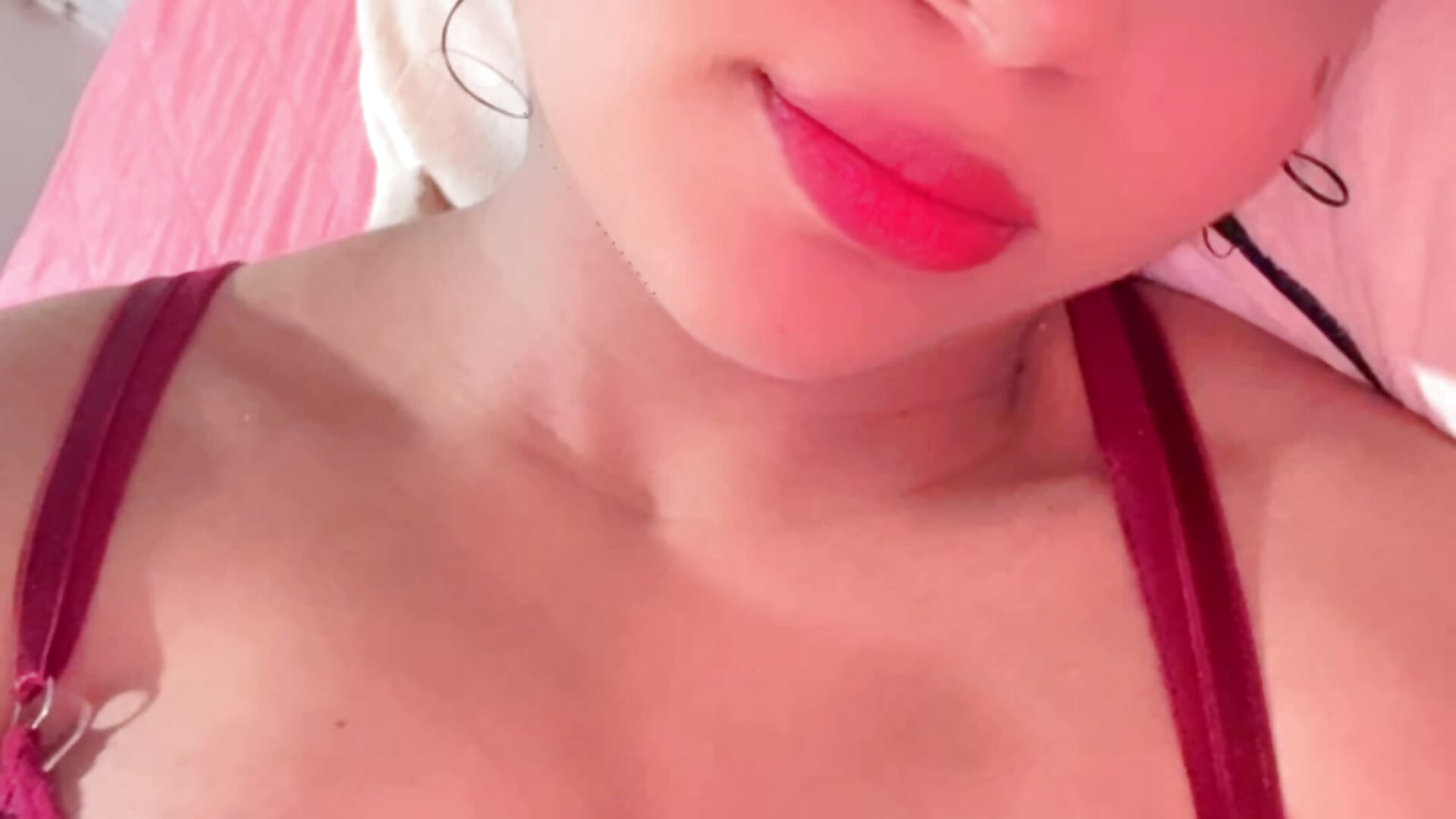 😴 – видео вебкам-модели Winnifer_Gonzal