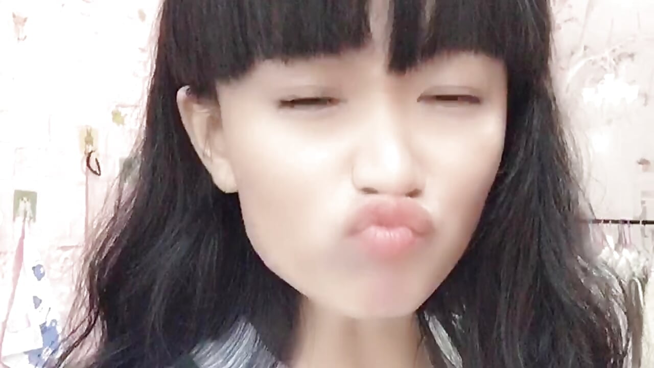 悦悦爱你的小撒娇