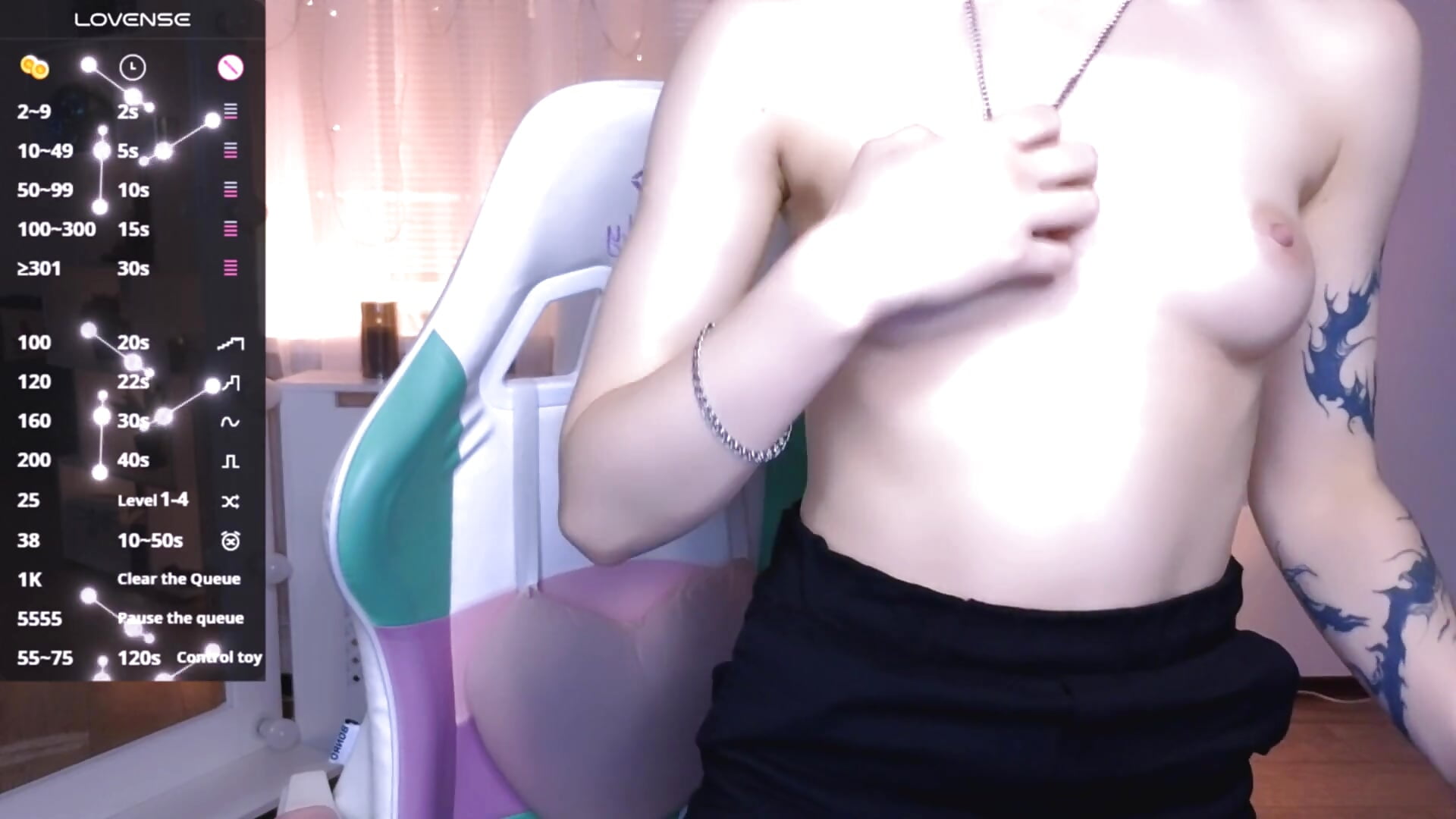 Blowjob and oil on breasts. - Video von _Rein_ramm Cam-Model