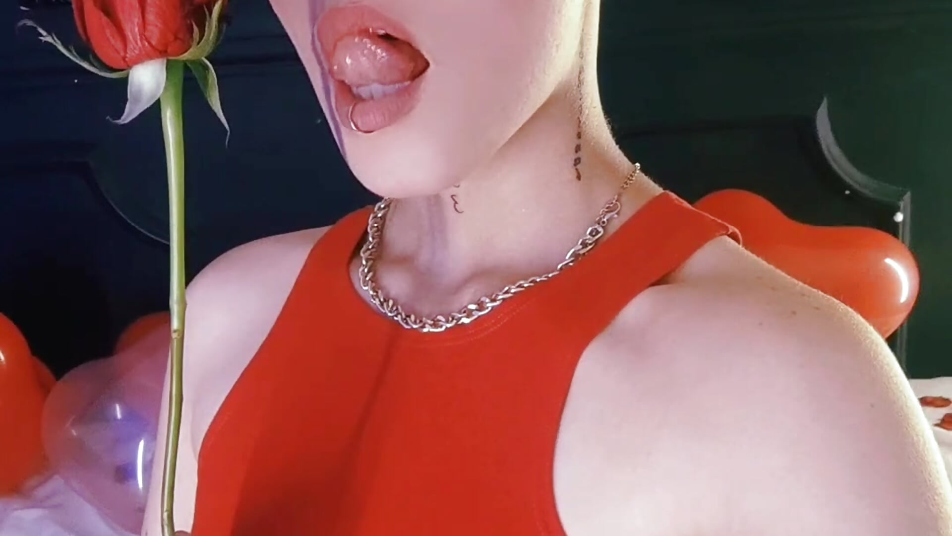 My favorite color is red - video by lena_c_x cam model