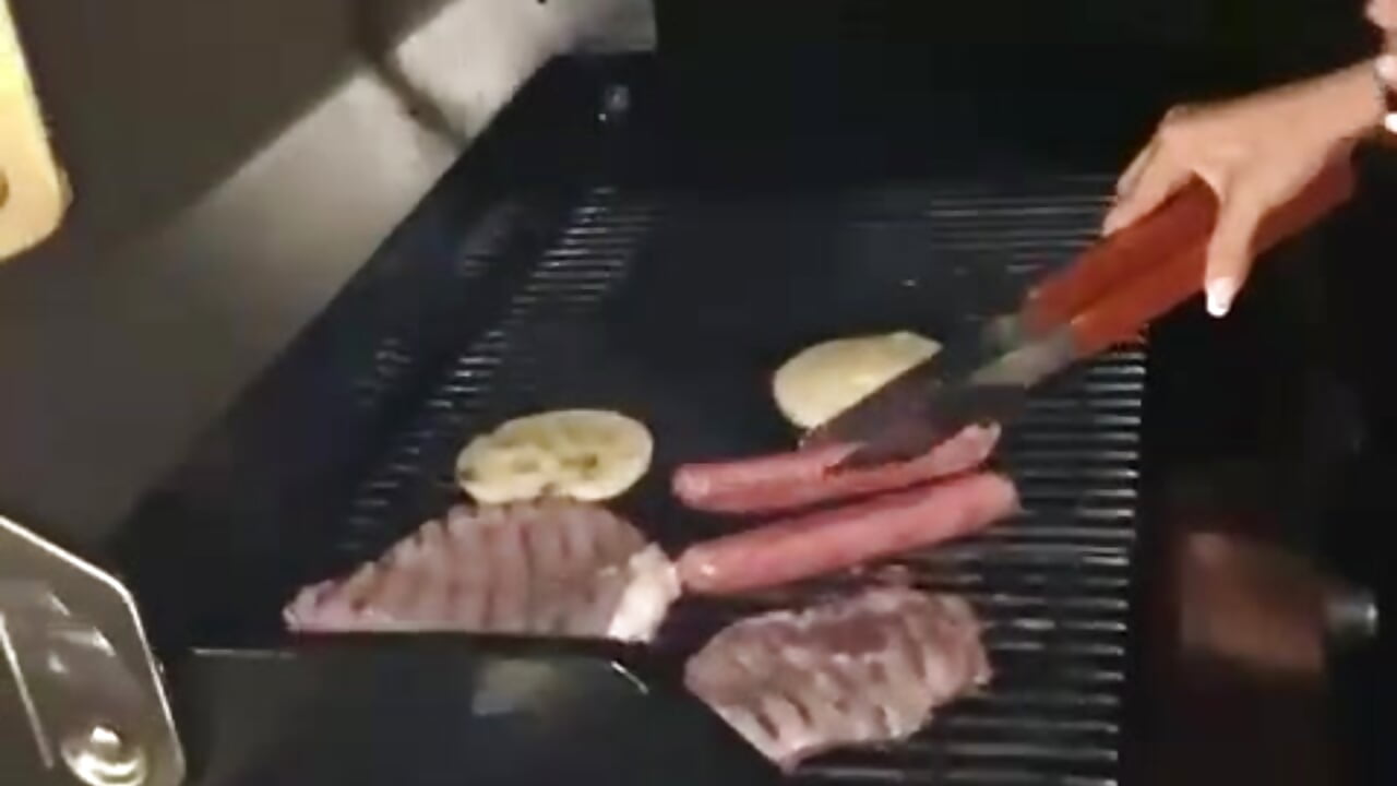 YOU LIKE BBQ