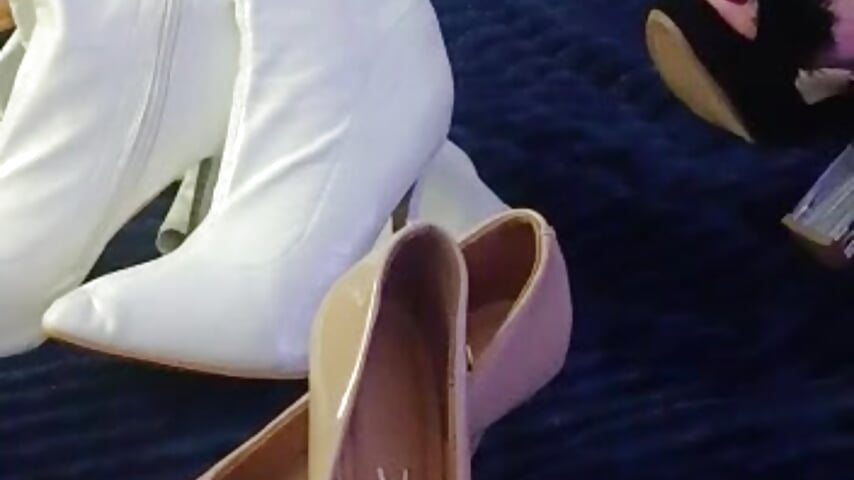 hot woman in heels - video by Luisa_Sweet2 cam model