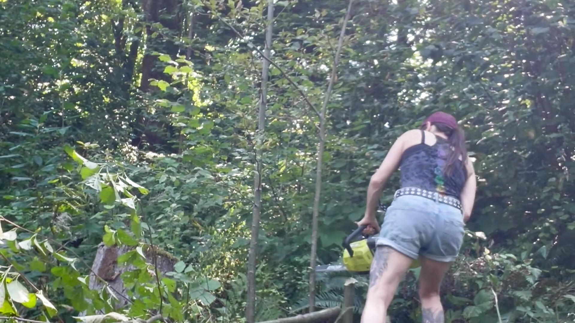 What MsSamantha does when she’s not bossing you arounnd. - video by MsSamantha cam model