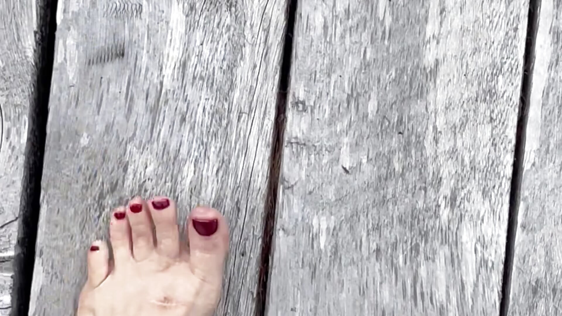 Red toes