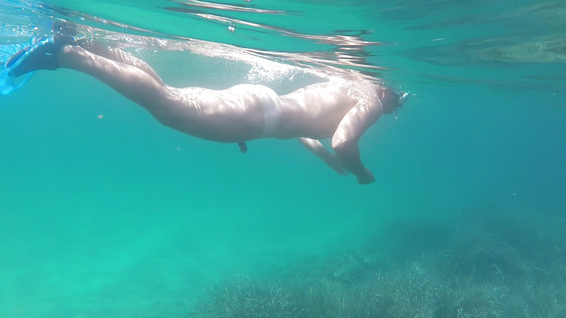 Close-ups when I swim.－カメラキャストのBrutusK08の動画