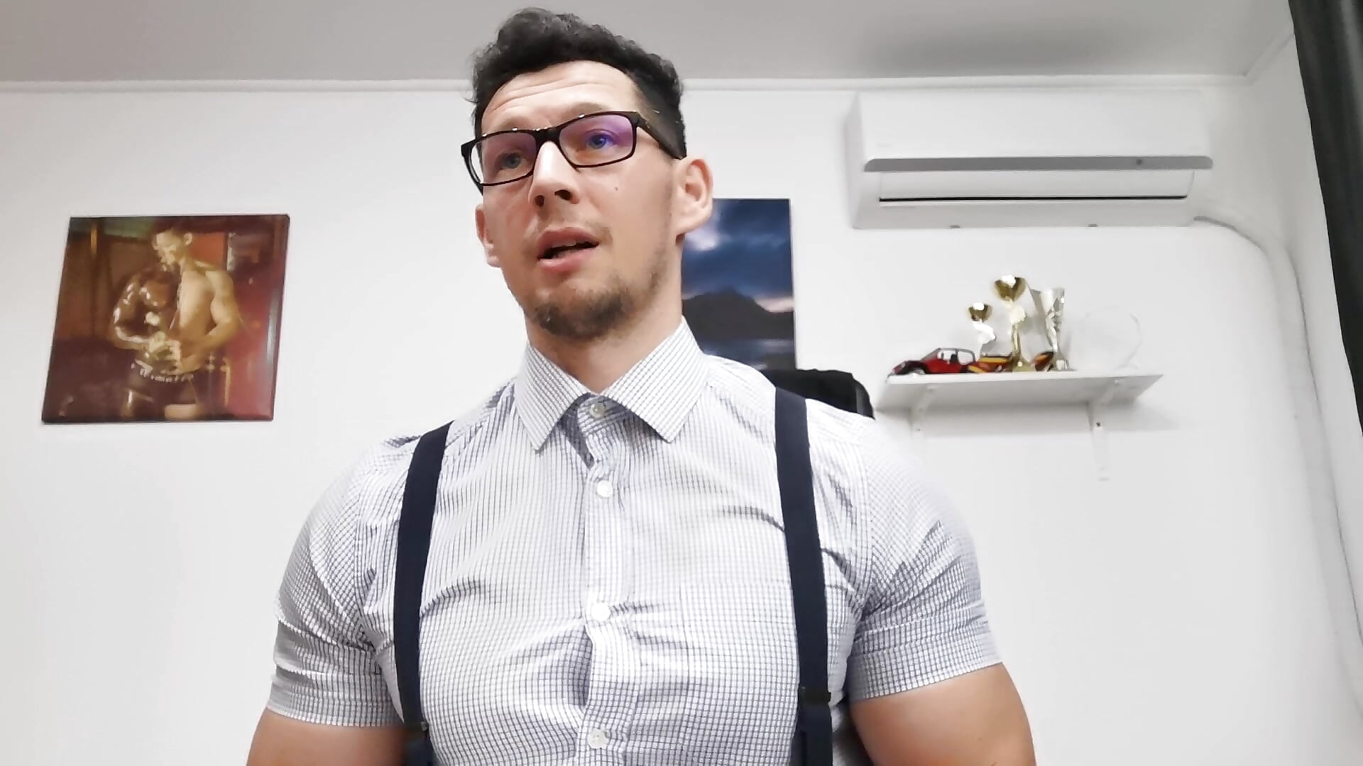 Your new substitute teacher is here !－カメラキャストのBrutusK08の動画
