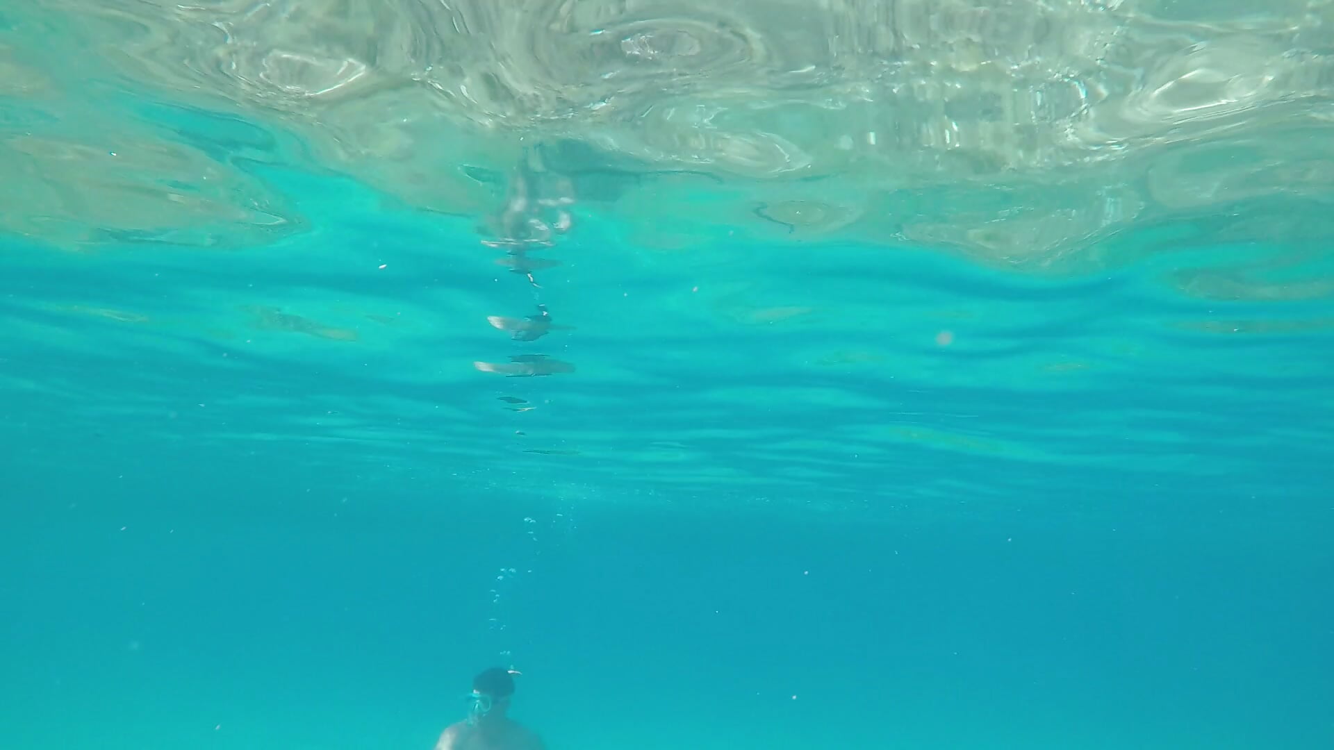 How do I look naked under water?－カメラキャストのBrutusK08の動画