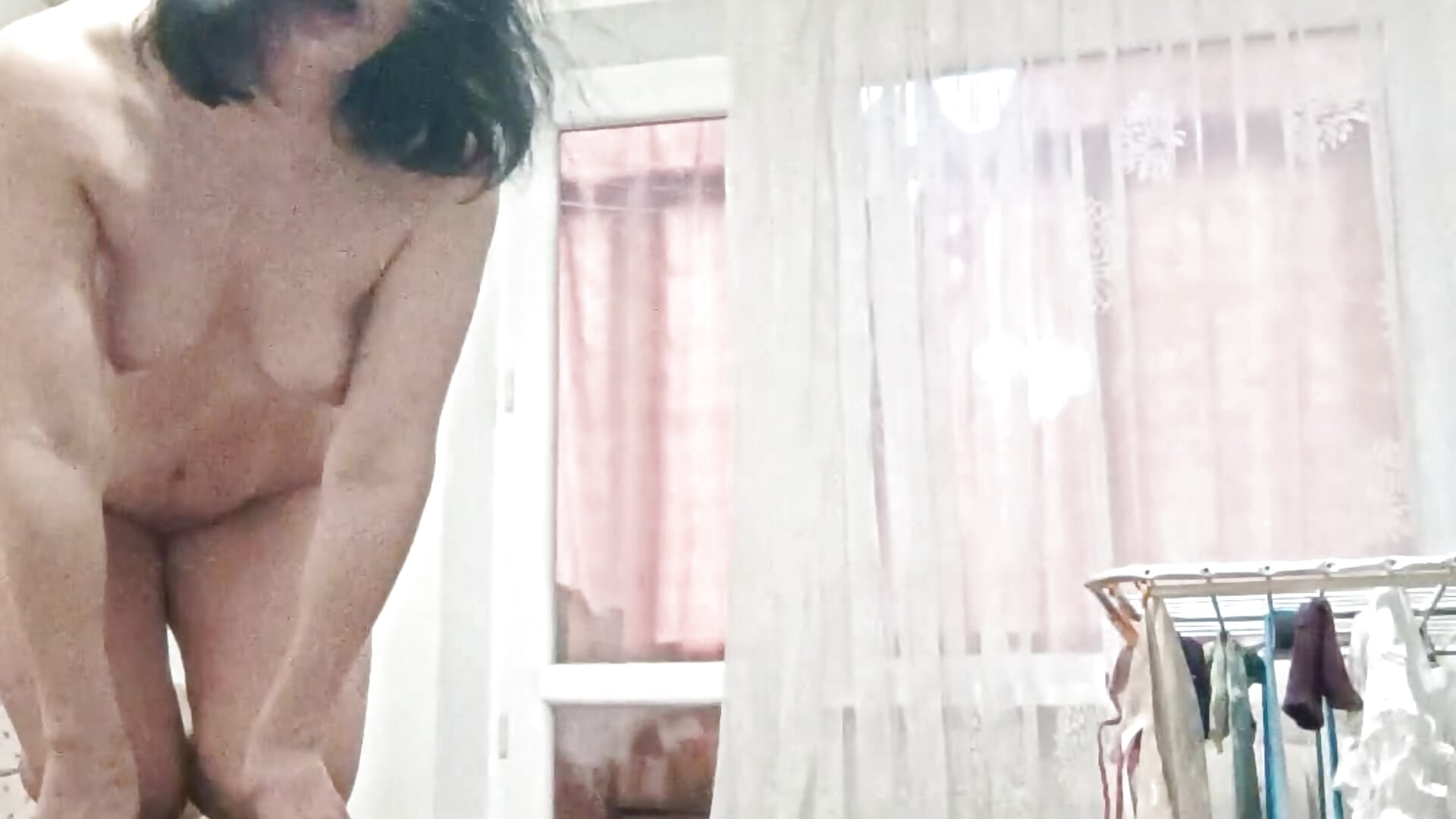 mastrubate on the table - StunnigArt adlı kamera modelinin videosu