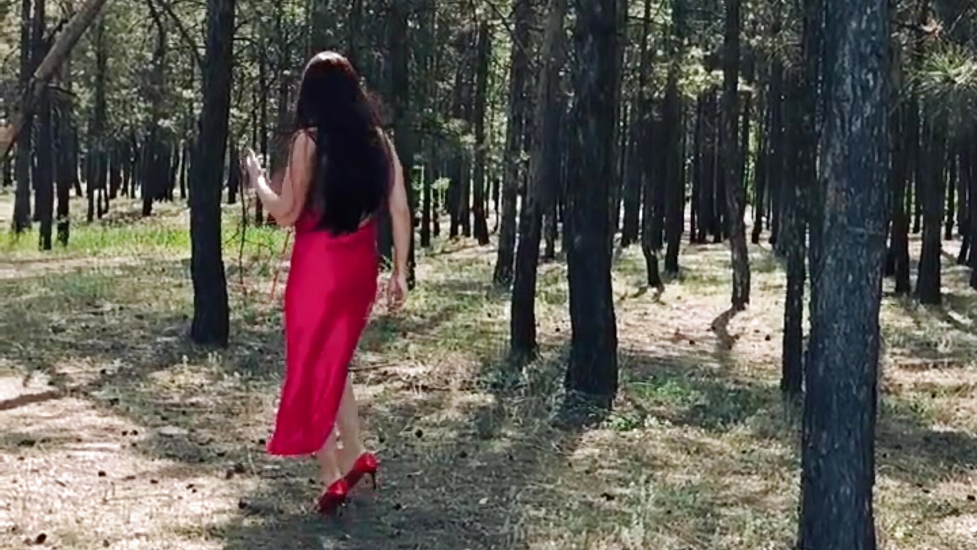 red dress hot wig - StunnigArt adlı kamera modelinin videosu