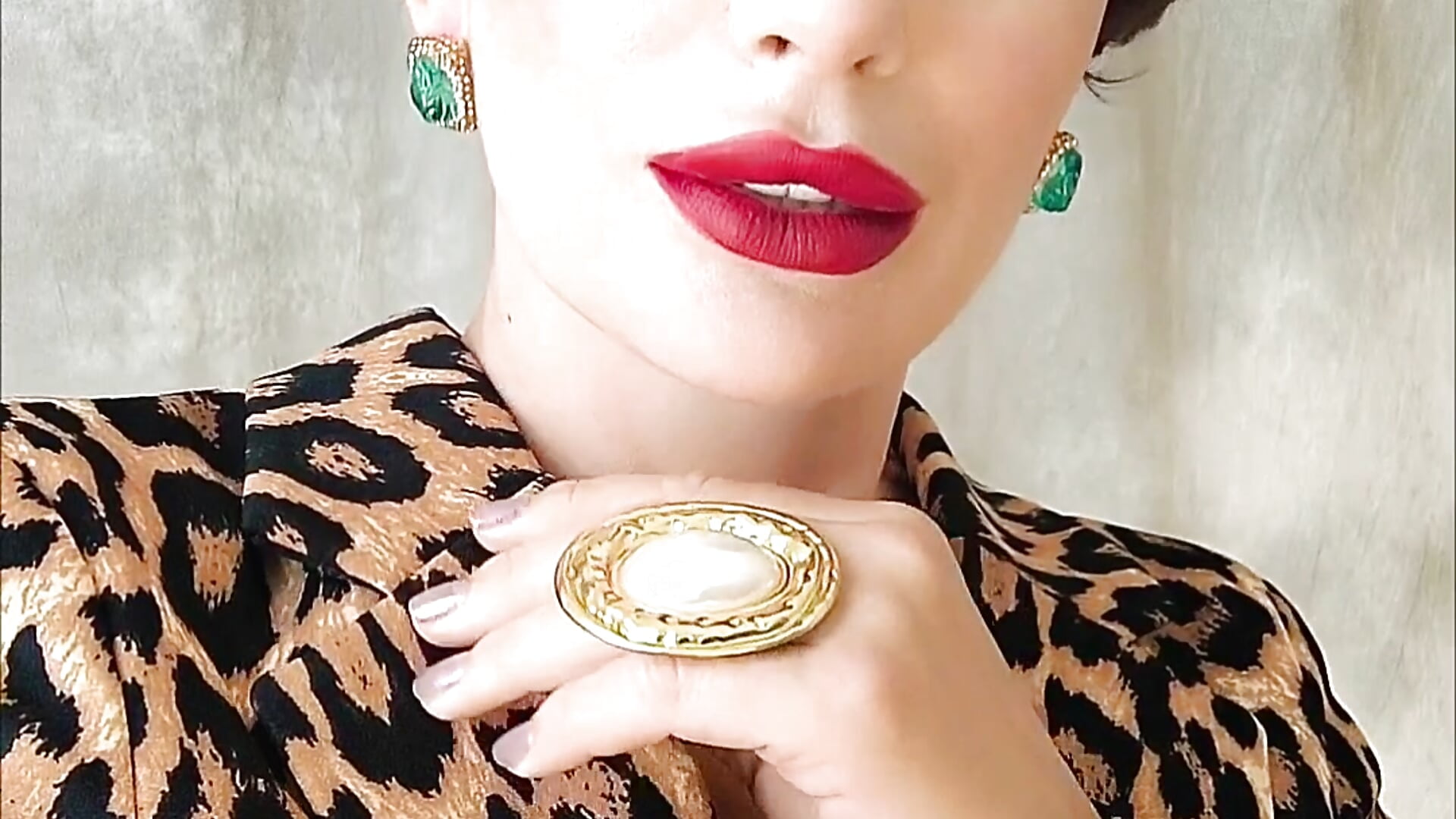 In a wig - StunnigArt adlı kamera modelinin videosu